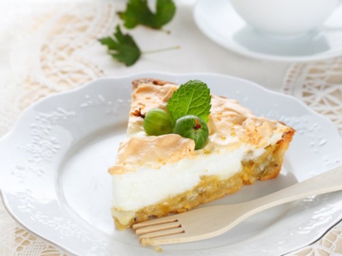 Omas Stachelbeeren-Baiser-Torte 5 stachelbeer-baiser-torte-rezept