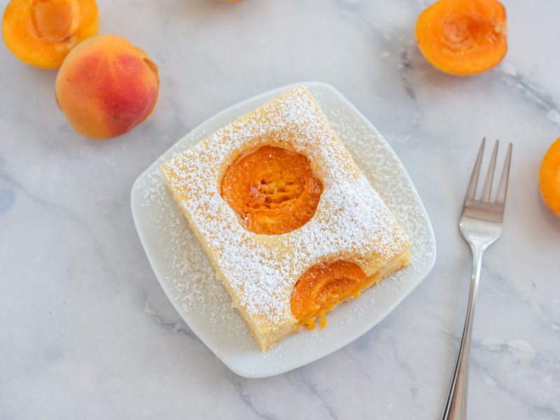 Aprikosenkuchen vom Blech 4 aprikosen-ruehrkuchen-stueck