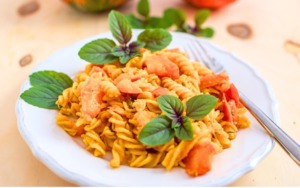 Herbstliche Pasta mit Kürbissauce 3 kurbispasta-rezept.jpg