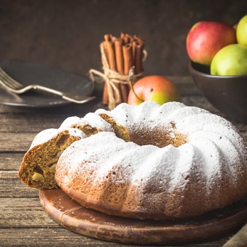 Saftiger Zimtkuchen mit Apfel - Oma Kocht
