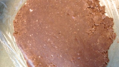 Schoko-Mürbekekse mit Buttercréme 4 teig-ausrollen-