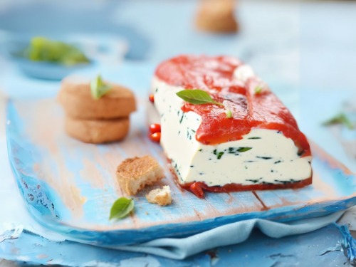 Feine Ziegenkäseterrine mit Paprika 3 Ziegenkaeseterrine