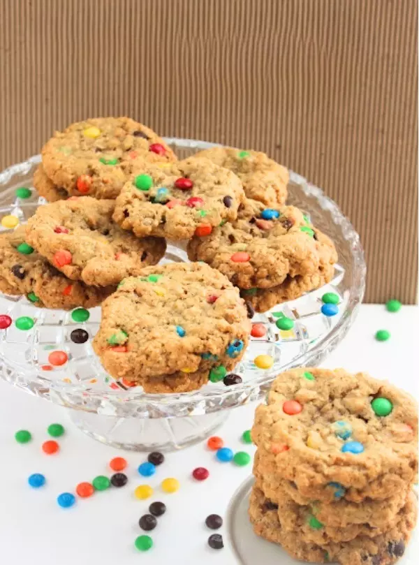 Krosse Haferkekse mit M&Ms 2 haferflockenkekse-mundm